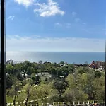 Sea View In Arcadia Gagarin Plato Apartament *